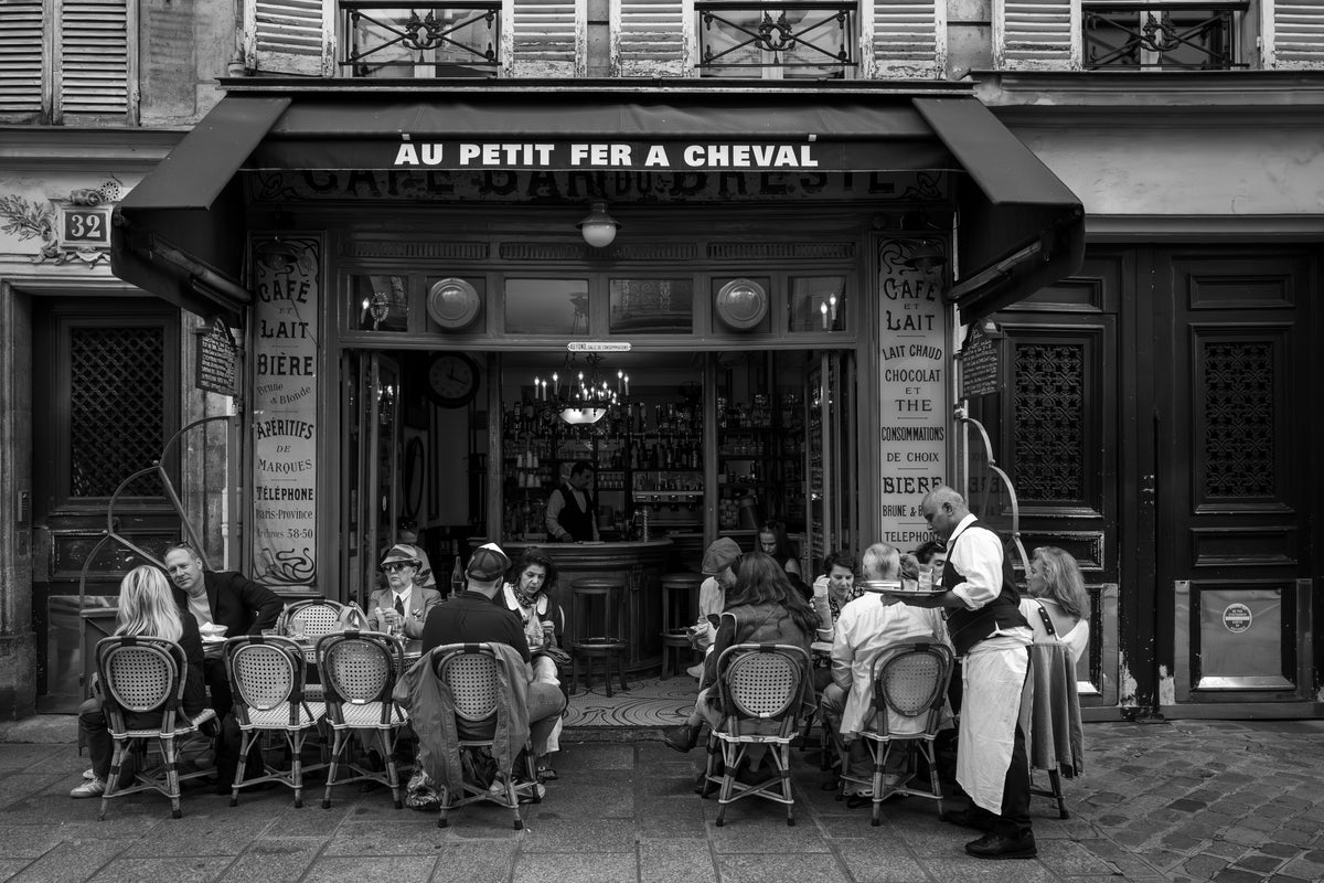 Au Petit Fer à Cheval (Paris 2024)